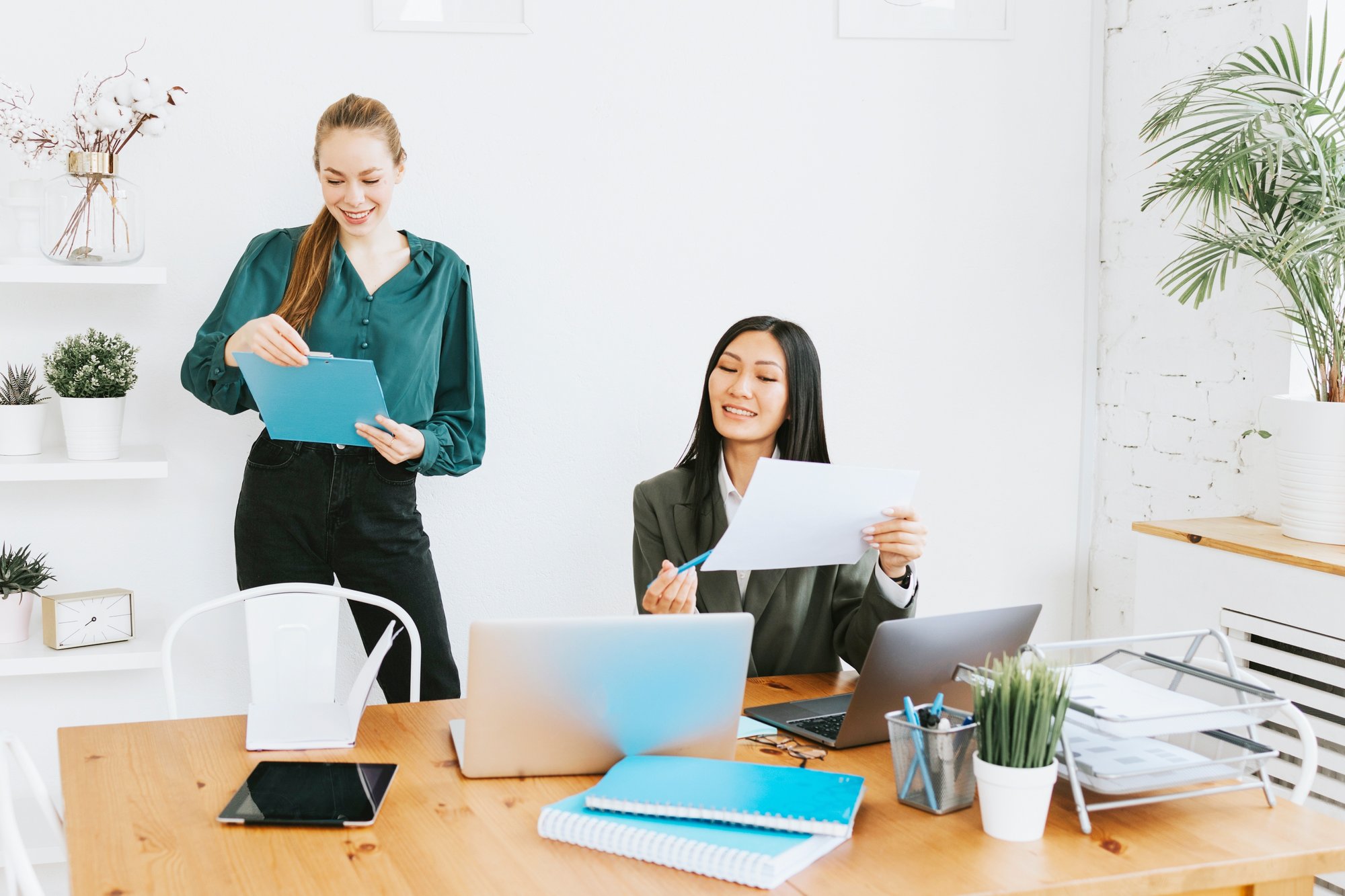 E&B_LandingPage_StaffProductivity-1